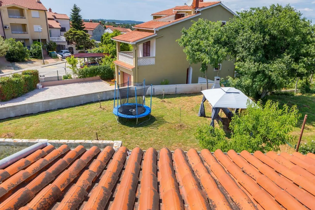 Apartments Lora Pula 0*,  Croatia